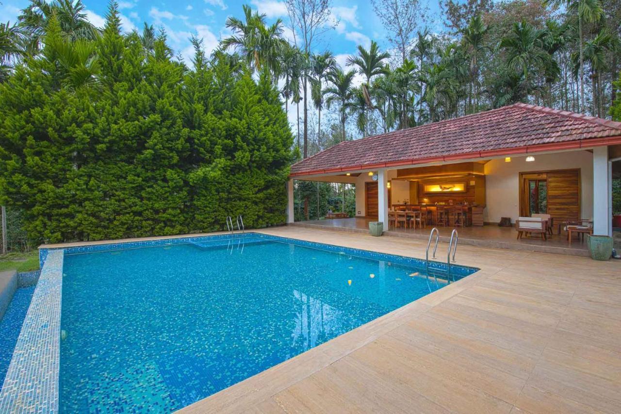 Stayvista At Tall Silver With Infinity Pool & Breakast Madikeri Exterior photo
